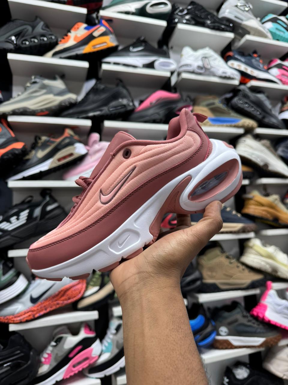 Nike AirMax Portal