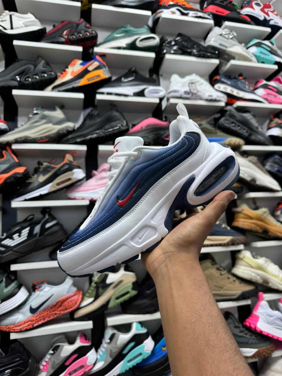 Nike AirMax Portal