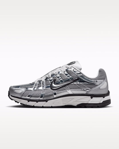 Nike P-6000 Metalic Silver Sneakers