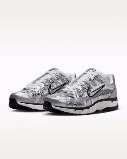 Nike P-6000 Metalic Silver Sneakers