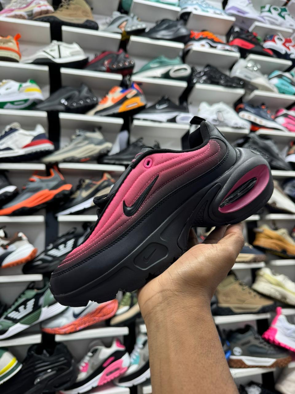 Nike AirMax Portal